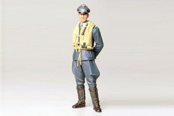 1/16 WW ll German Luftwaffe Ace Pilot