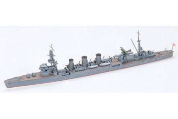 1/700 IJN Kuma Light Cruiser