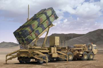 1/35 M983 HEMMT M901 Launching Station of MM-104F