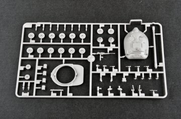 1/72 Soviet JS-7 Tank