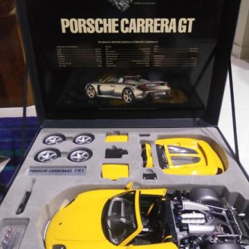 Porsche Carrera GT Yarı Monte Edilmiş  1/12