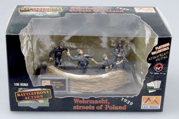 1/35 German Soldiers-Wehrmacht Streets of Poland