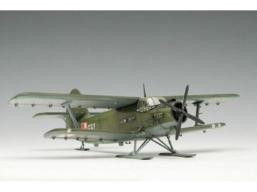 1/72 Antonov An-2 Colt on Skis