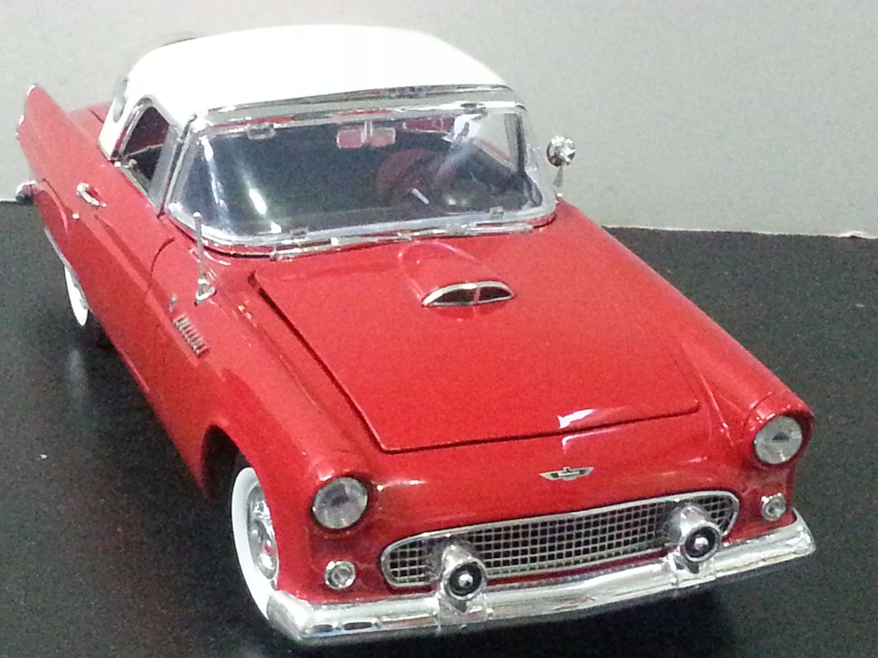 1956 FORD THUNDERBIRD  Hard Top 1/18