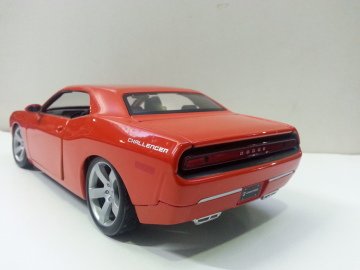 2006 Dodge Challenger Concept 1/18