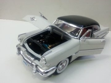 Lincoln Capri 2-Door 1952 White Black Lucky