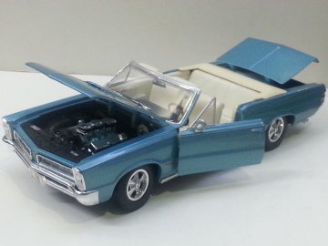 1965 Pontiac GTOTurquoise Blue Convertible 1:18