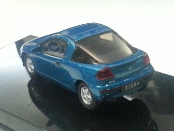 OPEL TIGRA Gris SCHUCO 1:43