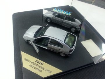 Renault Megane I Berline 2.0 RXE eisberg-grau-met. 1/43