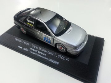 Renault Laguna #17 , ''ARENA INTERNATIONAL'' BTCC 1999. Russel Spence