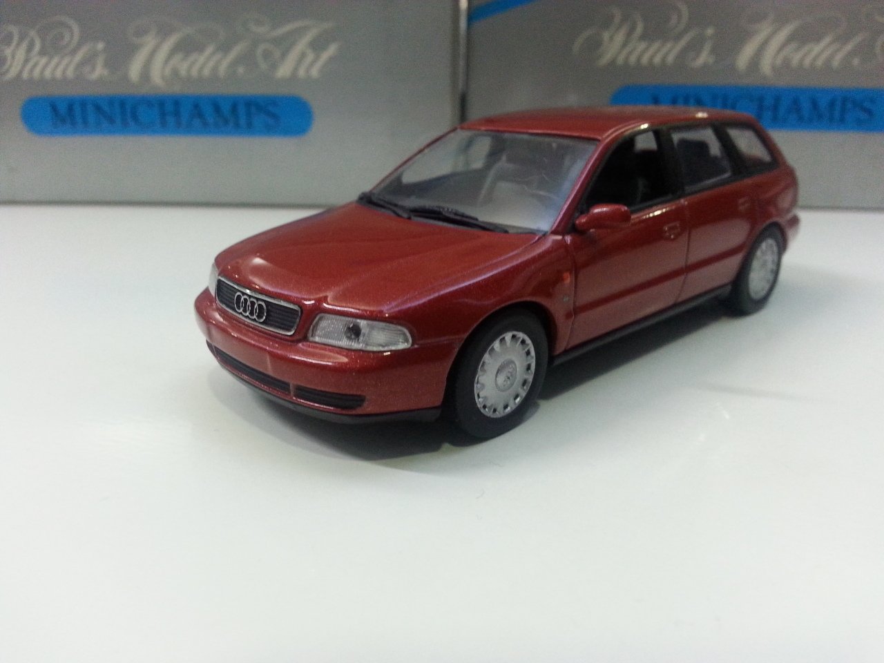 AUDI A4 AVANT 1/43
