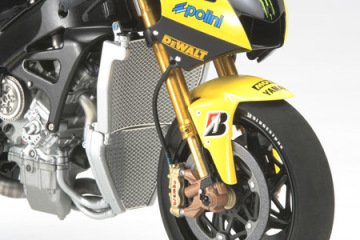 1/12 YZR-M1 '09 Monster TECH3