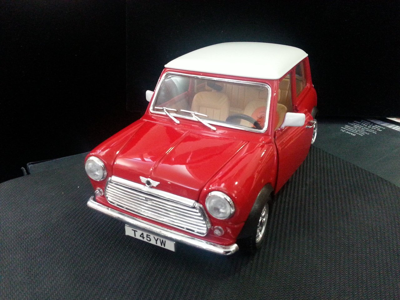 MINI - COOPER 1969 1/18