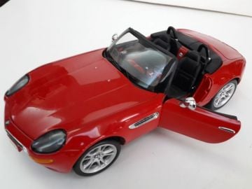 1/18 BMW Z8 DIECAST MODEL