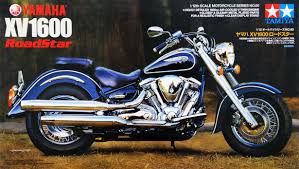 1/12 Yamaha XV1600 Road Star