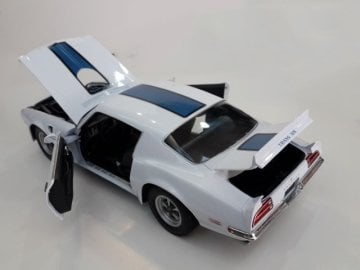 1/18 1972 PONTIAC FIREBIRD TRANS AM Diecast Model