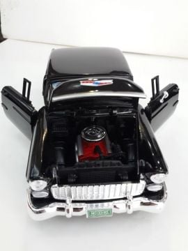 1/18 1955 CHEVROLET BELAIR Diecast Model