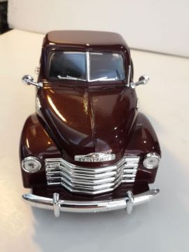 1/18  1953 CHEVROLET Pickup Diecast Model