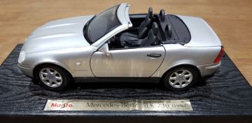 MERCEDES SLK230 1996    1/18