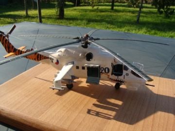1/72 MiL Mi-24 HIND D ''TIGERMEET'' 04417