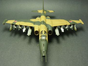 1/72 Sukhoi Su-25 Frogfoot 04354