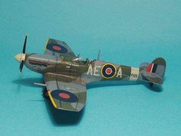 1/72 Supermarine Spitfire Mk V 04164