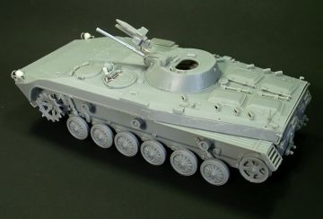 1/35  BMP-1