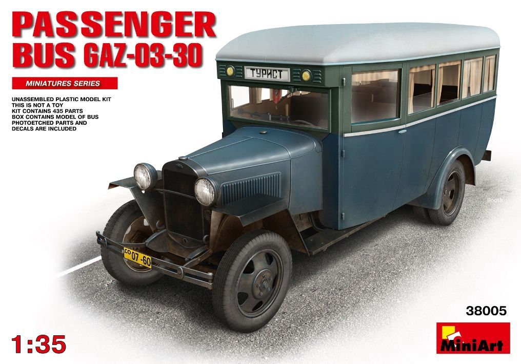 1/35 Passenger Bus GAZ-03-30