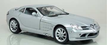 Mercedes Benz SLR McLaren (2003) 1/18
