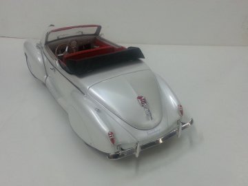 1939 Lincoln Zephyr Convertible  1/18