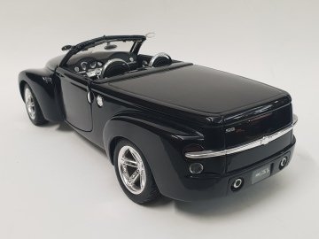 2005 Chevrolet SSR Cabriolet Concept 1/18