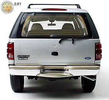 Ford Expedition 1/18