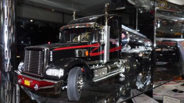 FULL FONKSİYON NIGHT HAULER TIR
