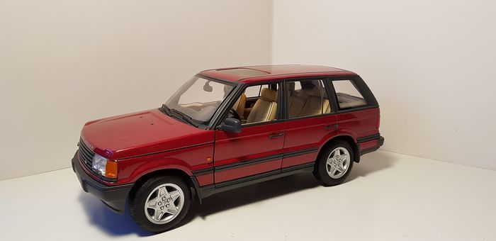 RANGE ROVER RED 4.6 HSE