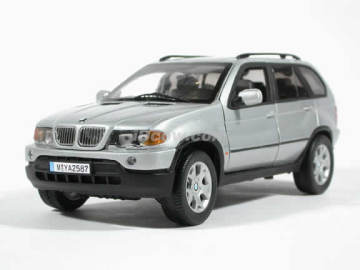 BMW X5 E53  1/18