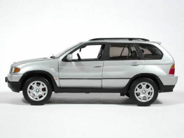 BMW X5 E53  1/18