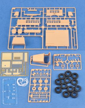 1/35 US White 666 Cargo (Soft Top)
