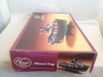 DIESEL TUG 1/82