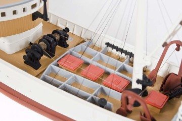 NORTH ATLANTIC FISHING TRAWLER 1/90