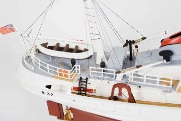 NORTH ATLANTIC FISHING TRAWLER 1/90