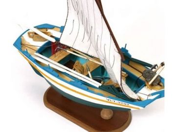 OCC52001  1/15 CARMIÑA Boat
