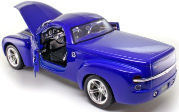 2000 - Chevrolet SSR Concept 1/18