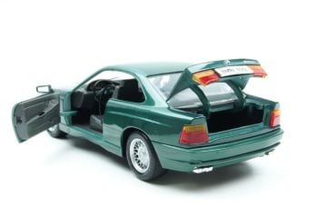 BMW  850İ  1990 GREEN