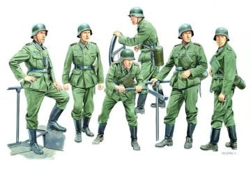 1/35 Panzer Crew