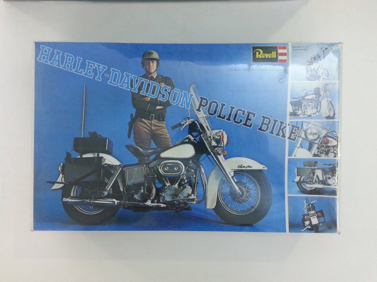 Harley Davidson Motorcycle Bike 1:8 'Police'