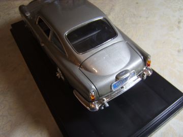 1965 Aston Martin DB5 Silver James Bond 007 Goldfinger