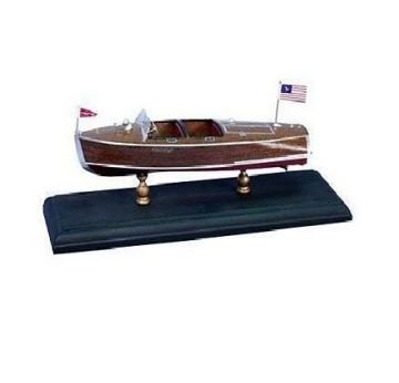 1/24 Chris-Craft Barrelback 24,1cm