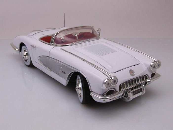 Chevrolet Corvette 1958 WHITE  1/18