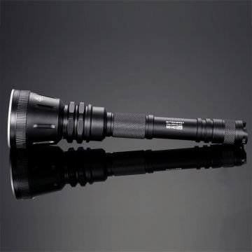 NITECORE MH40 900 LUMEN EL FENERI (2X18650)