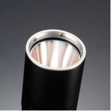 NITECORE EA4 860 LUMEN EL FENERI(4XAA)